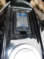 i-Phone als Navi, in der Tank-Mulde der V11