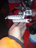 im Vgl. zu den Guzzi-Rasten sind die Buell-Rasten schon fette Teile.....zu fett?